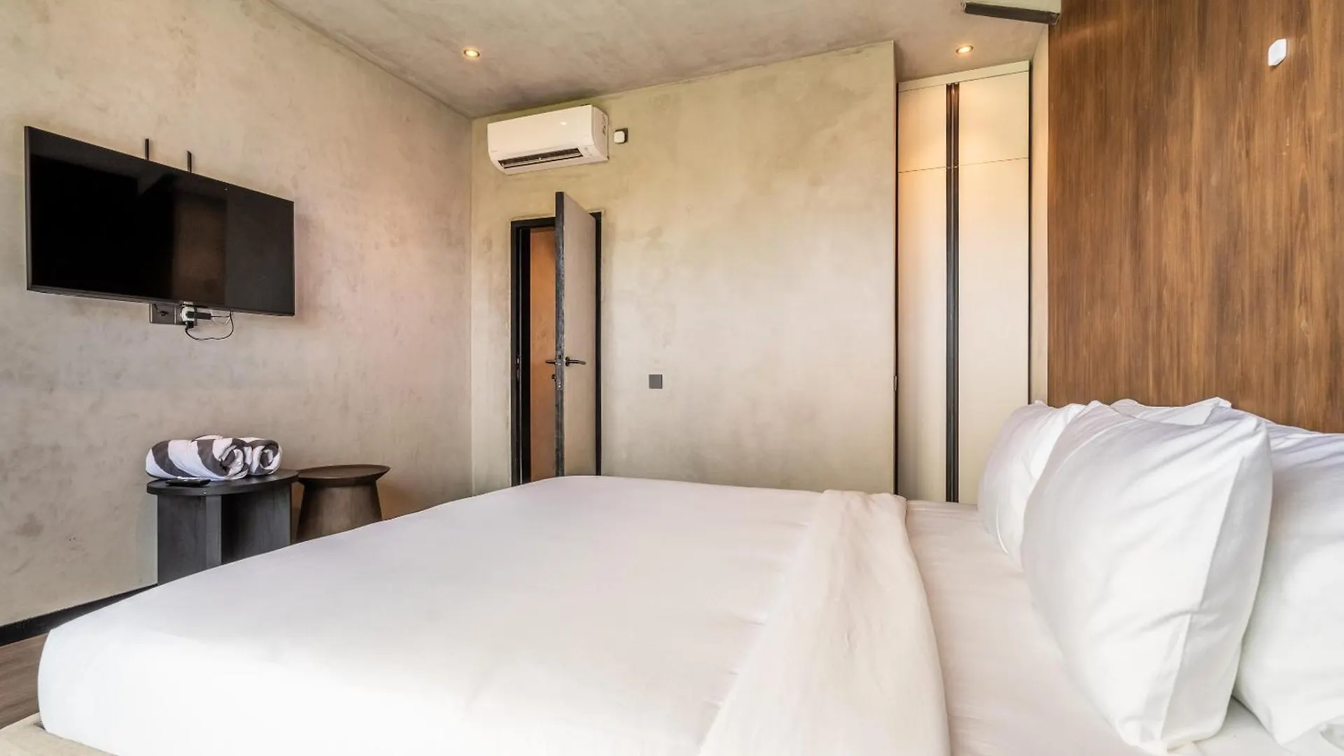Work, Stay End Unwind! Jungle Vista Apartments Ubud By Bcg