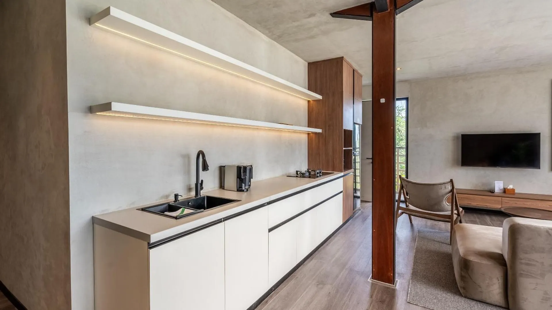 Work, Stay End Unwind! Jungle Vista Apartments Ubud By Bcg