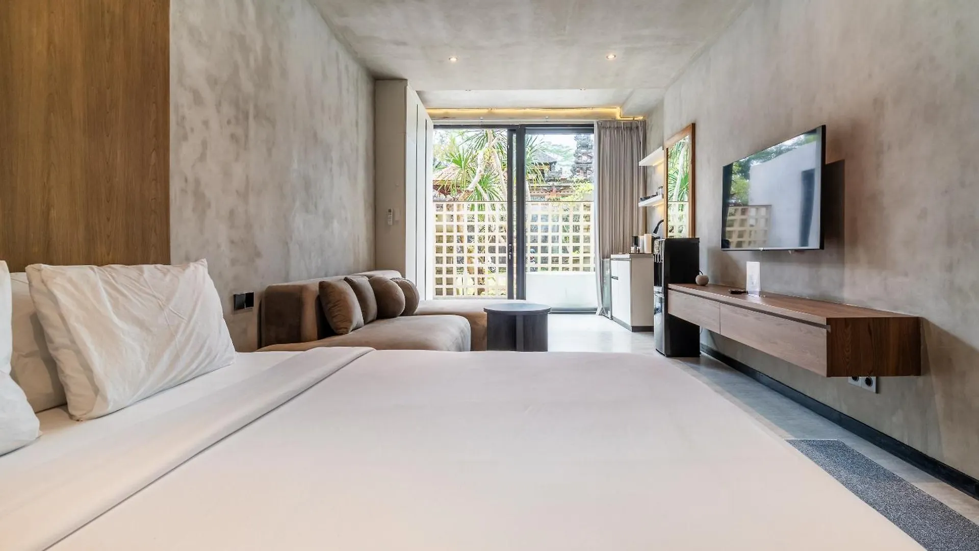 Work, Stay End Unwind! Jungle Vista Apartments Ubud By Bcg