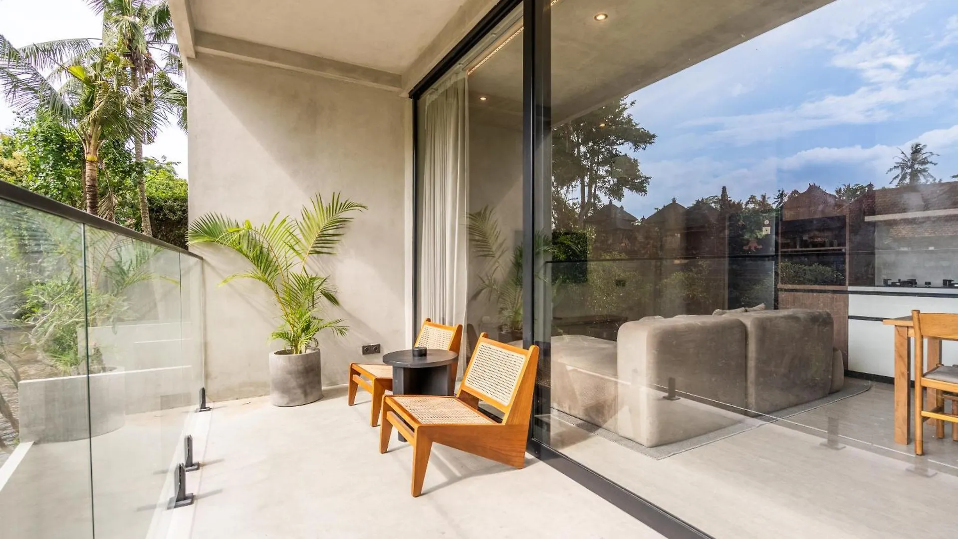 Work, Stay End Unwind! Jungle Vista Apartments Ubud By Bcg